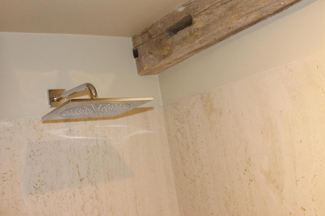 Chateauneuf Suites 部屋 写真